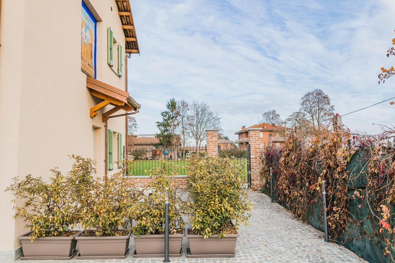La Tenuta Di Santo Stefano Agri Resort & Spa Fossano Exterior photo